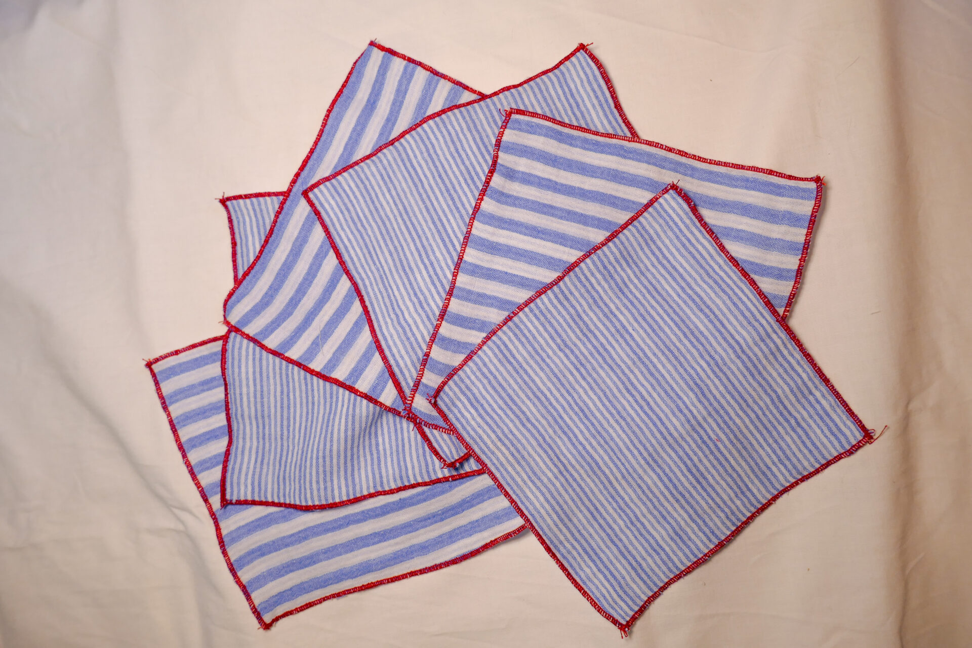 Immagine dei tovaglioli della collezione L'ilà