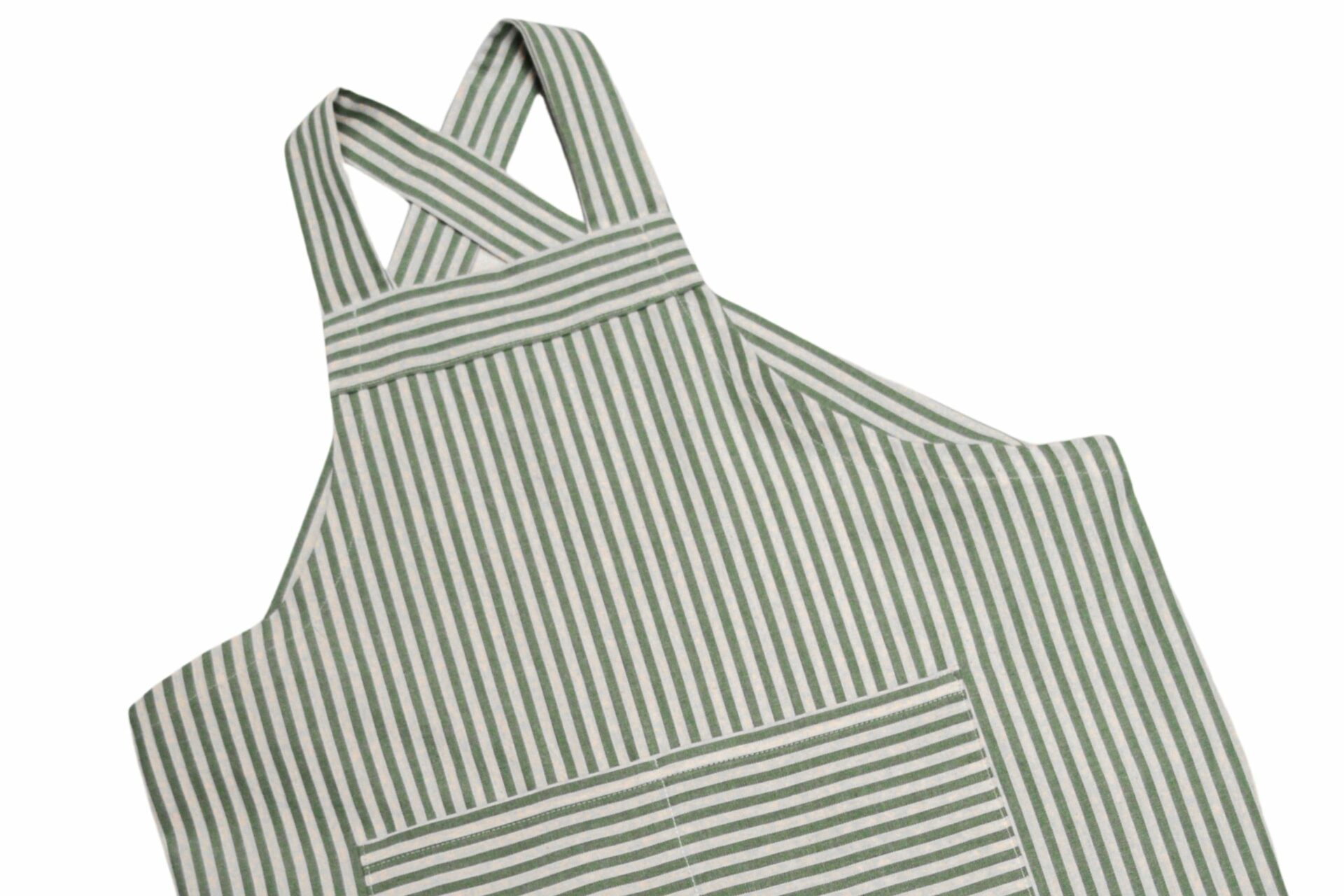 In questa foto si vede un particolare del grembiule della collezione L'ilà