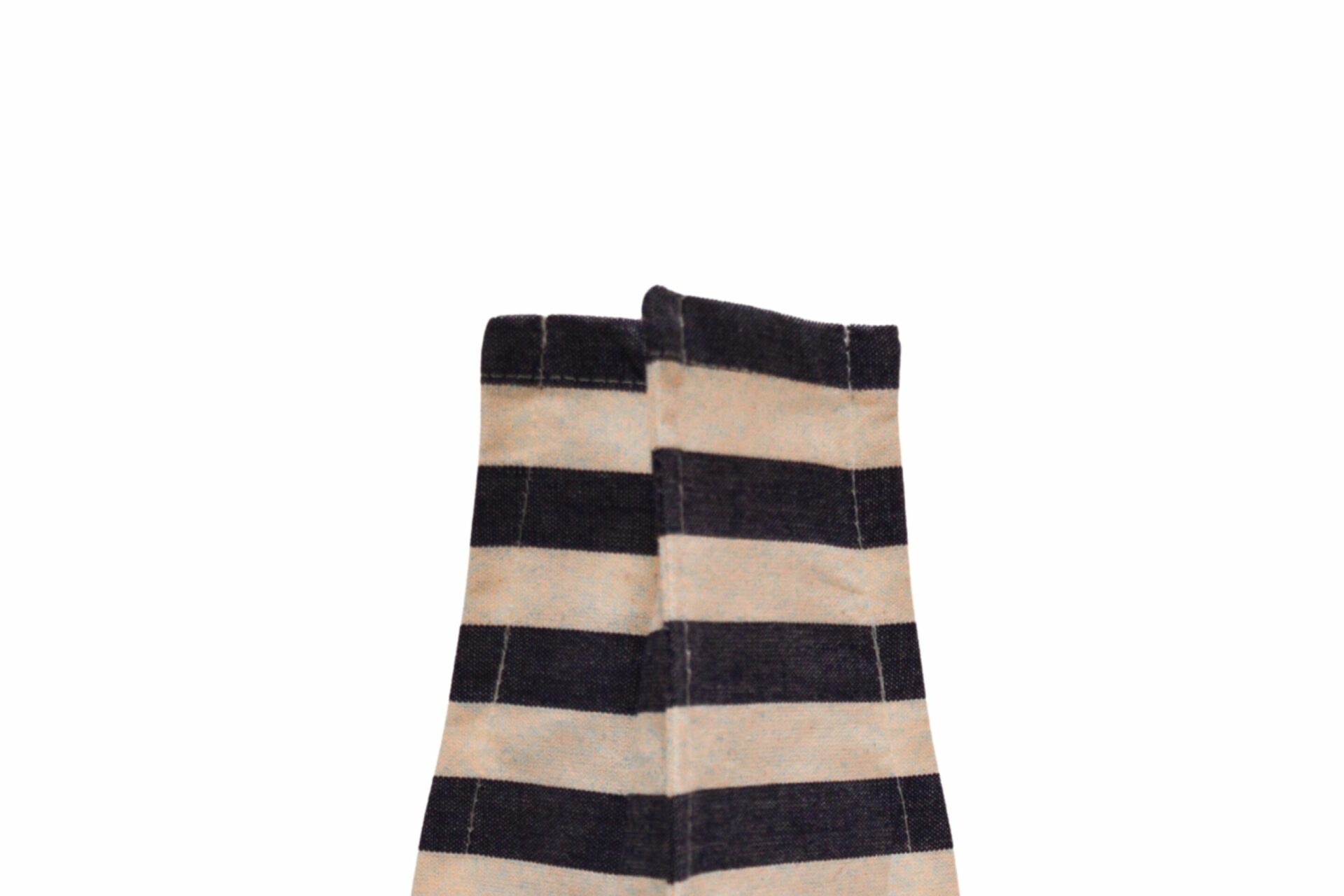 In questa foto si vede un particolare del portabottiglia della collezione L'ilà