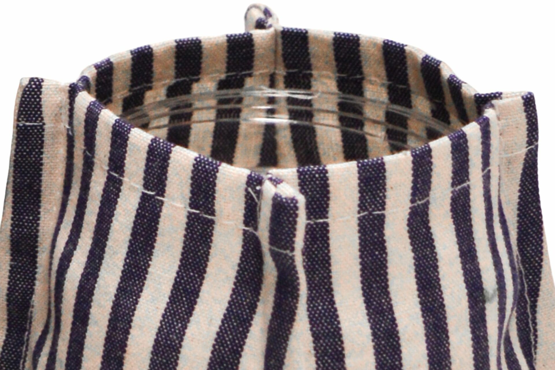 In questa foto si vede un particolare del portavaso della collezione L'ilà